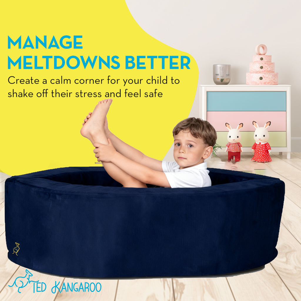 PlushPod Squeeze Seat