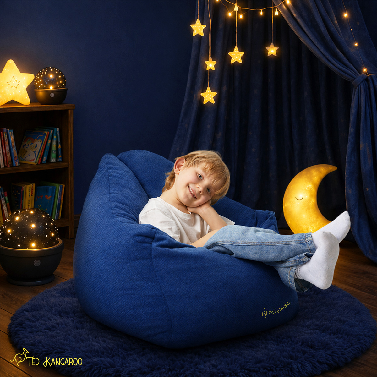 CloudNest Triangle Chair