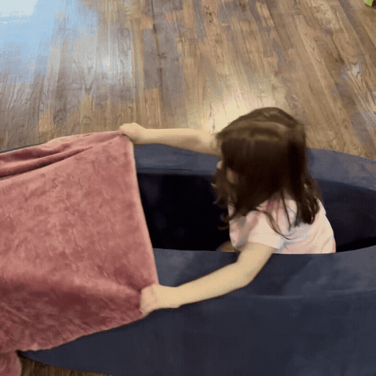 PlushPod Squeeze Seat